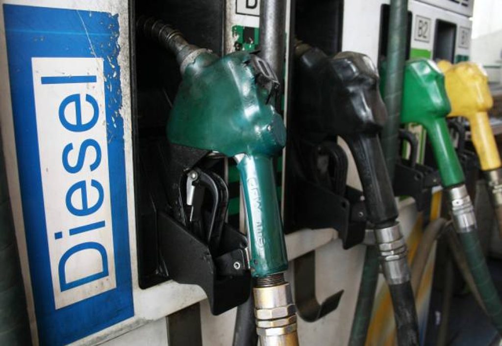 Diesel vendido pela Petrobras para distribuidoras fica R$ 0,20 mais barato nesta sexta-feira