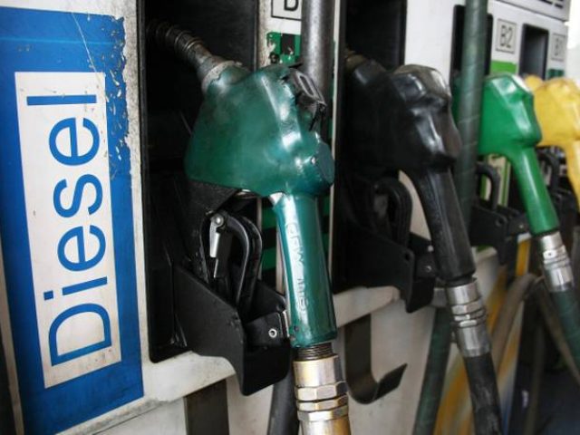 Diesel vendido pela Petrobras para distribuidoras fica R$ 0,20 mais barato nesta sexta-feira