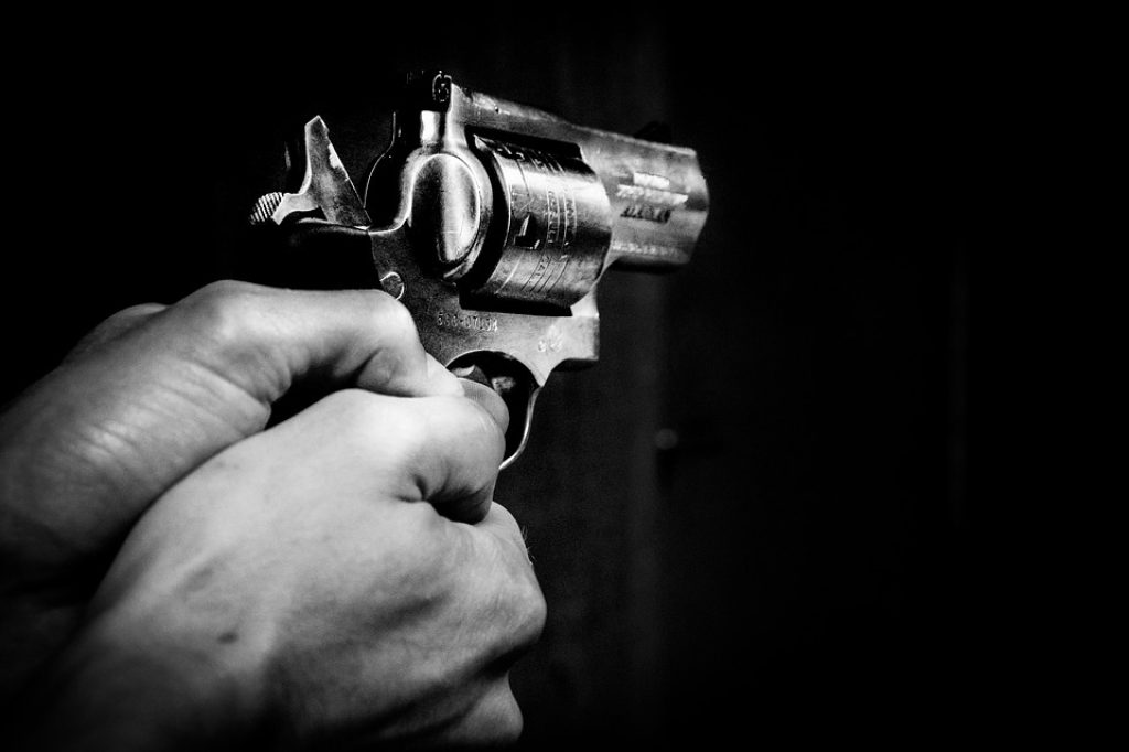 Homem fica gravemente ferido após levar tiro nas costas em Passo Fundo