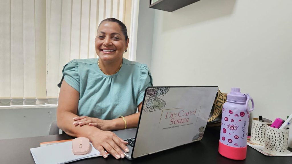 Consulta ginecológica deve começar antes da primeira menstruação e seguir por toda a vida, orienta médica